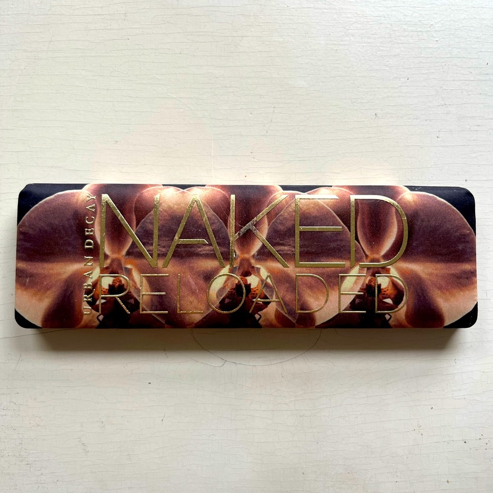 Urban decay naked reloaded eyeshadow palette